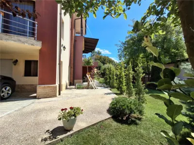 Vila eleganta -  proiect deosebit crama garaj sala de fitnes foisor si 825m teren Plopii fara sot Bucium. - foto 9