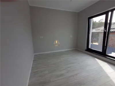 Casa  cu etaj 4 camere cu finisaje de lux- Bucium Visani OMV - foto 10