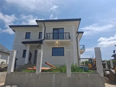 Casa DE LUX 5 camere- Visani Priveliste Panoramica ! - Iasi