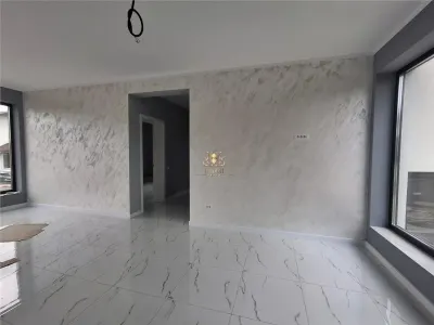 Casa 4 camere 2 bai si dresing.Finisaje de Lux Bucium Visani. - foto 4