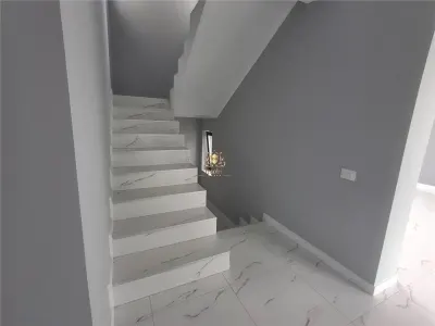 Casa 4 camere 2 bai si dresing.Finisaje de Lux Bucium Visani. - foto 8