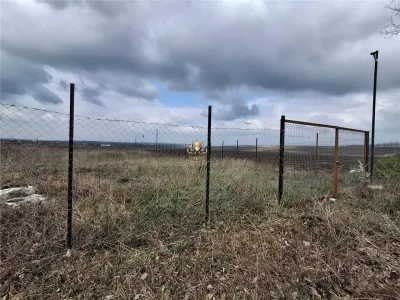 IDEAL PENTRU INVESTITIE! 10000MP Teren la asfalt Voinesti! Utilitatile pe teren! - Iasi