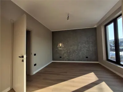 Casa clasa energetica A pompe de caldura cu panouri solare 3dormitoare 2 bai dresing finisaje de LUX Miroslava la asfalt!Tva inclus! - foto 2