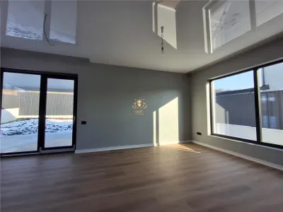 Casa clasa energetica A pompe de caldura cu panouri solare 3dormitoare 2 bai dresing finisaje de LUX Miroslava la asfalt!Tva inclus! - foto 9