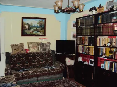 Apartament 3 camere, et 2, CT, zona Scoala nr 10 - Focsani