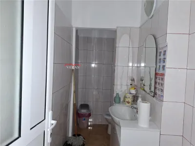 Spatiu Comercial - Florarie, suprafata utila 82 mp - foto 5