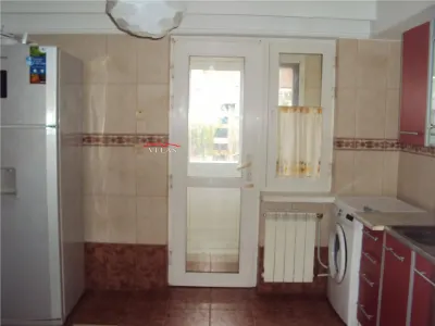 Apartament 4 camere,et 2, 3 balcoane, boxa, parcare, zona Teatru - foto 10