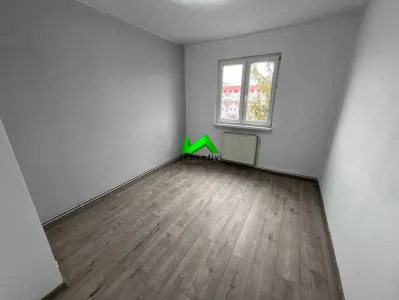 Apartament de vanzare 2 camere pivnita Sibiu Rahovei - foto 5
