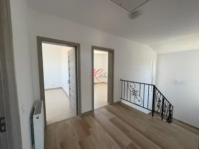 Vanzare vila P+1 Domnesti - Domnesti