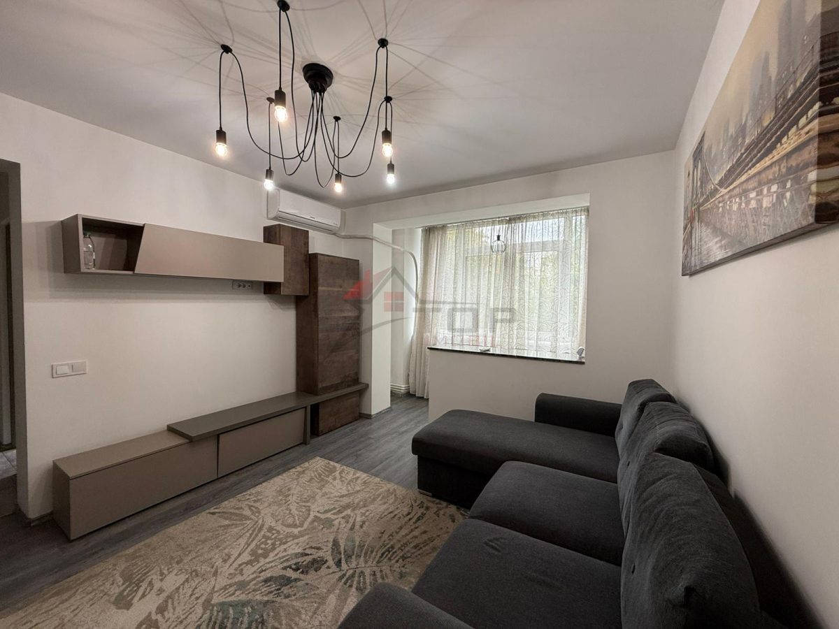 Apartament 3 camere semidecomandat, Podu Ros - Etaj 2 - Iasi