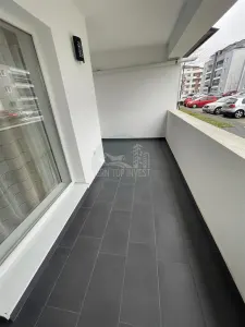 Apartament modern cu 3 camere terasa si 2 parcari in Kogalniceanu - foto 12
