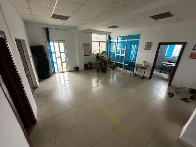 Spaţiu comercial modern - 203 mp - disponibil imediat, zona Vitesco - foto 4