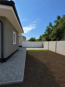 MOSNITA-DUPLEX SPATIOS-COMPARTIMENTARE EXCELENTA - foto 2
