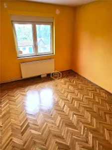 O proprietate rara | Locuinta generoasa + spațiu comercial cu acces din strada - foto 11