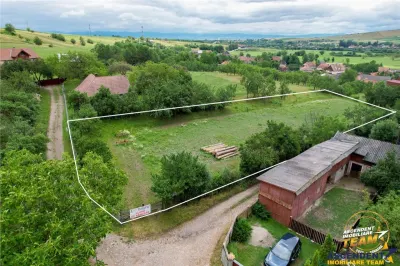FILM! 2.660 mp intravilan,un colt de liniste, recomandat rezidential investitional,Cernat - foto 2