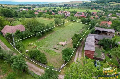 FILM! 2.660 mp intravilan,un colt de liniste, recomandat rezidential investitional,Cernat - foto 4