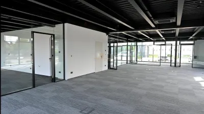 Clădire de Birouri Premium de Închiriat în Suceava | 1.398 mp Utili | P+2 | 466 mp/Nivel | Parcare | Climatizare | Comision 0% - foto 7