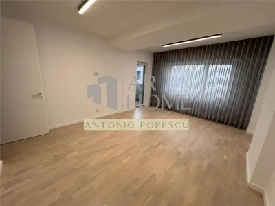 Spatiu birouri 2 camere, parcare subterana,  Ploiesti, Ultracentral. - foto 2