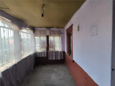 Se vinde casa + 2500 mp teren in Padureni .25 km de Bucuresti - foto 4