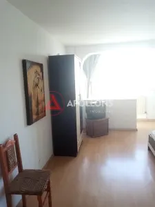 Apartament, 3 camere decomandat, Bacau, zona Orizont - foto 3