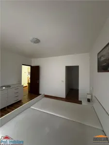 Inchiriez apartament 3 camere la casa, cartier Gai Arad - foto 5