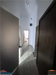 Apartament cu 2 camere renovat in zona Iosefin - foto 2