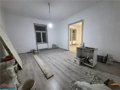 Apartament cu 2 camere renovat in zona Iosefin - foto 13