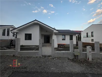 Casa 4 camere, Strada Livezeni, Tudor, prima inchiriere, Targu Mures - foto 5