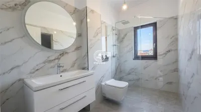 Vila duplex de vanzare in Rediu - foto 6