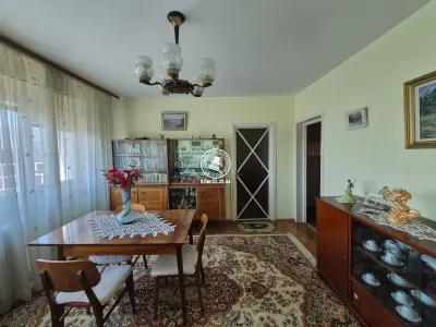 Apartamen 3 camere de vanzare, semidecomandat, etaj intermediar - Podu Ros - foto 6