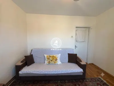 Apartamen 3 camere de vanzare, semidecomandat, etaj intermediar - Podu Ros - foto 9