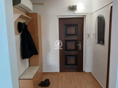 Apartament 2 camere, decomandat, etaj intermediar - Podu Ros - foto 8