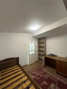Apartament 1 camera de inchiriat, bloc tip vila, Strada Sfantul Andrei - CENTRU - foto 4