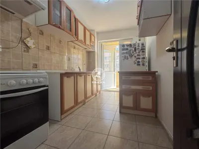 Apartament 2 camere în Ideal Residence – parter, balcon închis și loc de parcare - foto 7