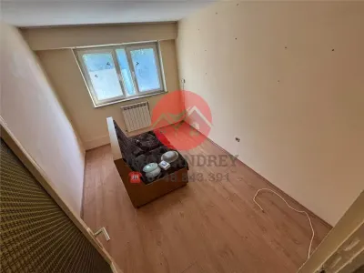 Apartament 3 camere, 66 mp, Vest, Str. Isaccei, 2 bai - foto 6
