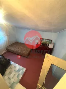 Casa si teren 5.000 mp, aproape de oras, 38.000 € - foto 9