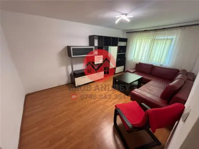 Apartament 3 camere, central, parcare inclusa - foto 1