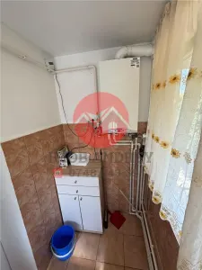 Apartament 3 camere, central, parcare inclusa - foto 11