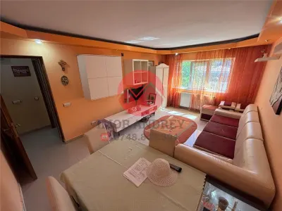 Apartament 3 camere de inchiriat, E3 – decomandat, etaj 2 - Tulcea