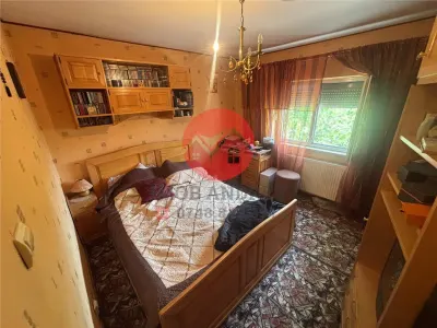 Apartament 2 camere decomandat, 50 mp, Vest - foto 3