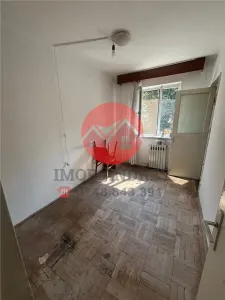 Apartament 2 camere de vanzare, 40 mp, etaj 2 - foto 3