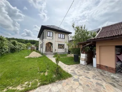 Proprietate cu 2 case in aceeasi curte si teren 24 ari - foto 12