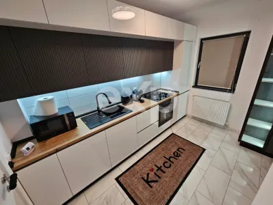 Inchiere apartament 3 camere Central, bloc nou - foto 1