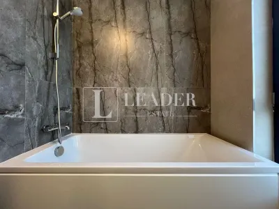 Vilă modernă cu terasă panoramică și design contemporan - foto 13