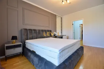 [VIDEO] 3 Bedroom Duplex with Park Views | Pet Friendly | Parking + Storage - foto 17