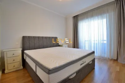 [VIDEO] 3 Bedroom Duplex with Park Views | Pet Friendly | Parking + Storage - foto 19