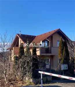 Casa Individuala  | 6 camere | gradina | 195mp | Iris - Cluj-Napoca