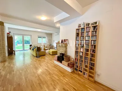 Elegant Villa for Rent – Iancu Nicolae | Private Pool | Premium Residential Compound - foto 13