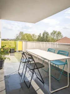 Penthouse modern cu 3 camere de inchiriat in pipera - foto 13