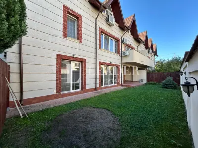 5-Bedroom Villa with Private Garden & Tennis Court - foto 4